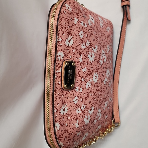 Michael Kors Cindy Dome Rose Floral Print Crossbody Bag - Picture 5 of 16